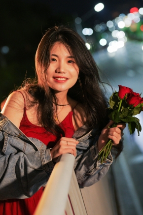 [YITUYU]艺图语 2025.10.10 港风人像拍摄 阿咩 [18P-244MB]