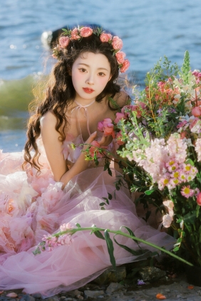 [YITUYU]艺图语 2025.06.07 海边的玫瑰公主 鹿离 [58P-756MB]