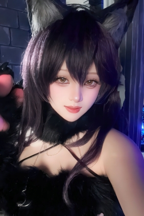 屿鱼 - 碧蓝航线 爱宕 狼人 [51P-1.86GB]