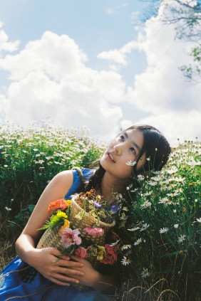 [YITUYU]艺图语 2025.08.13 自由的大地 在长野晒月亮的油松 [14P-15MB]