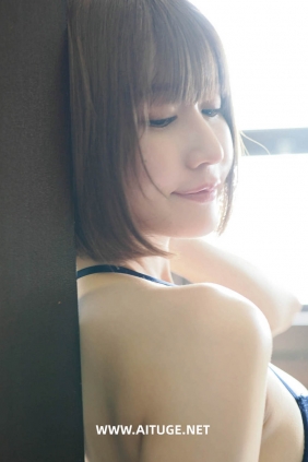 藤森里穂 - nostalgia [96P33MB]