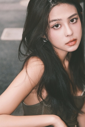 [YITUYU]艺图语 2025.05.16 街角 陈圆 [14P-133MB]