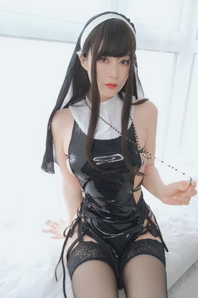 Coser小姐姐白银 - 皮衣修女 [95P6V-654MB]