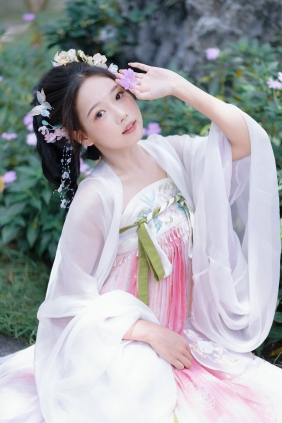 [YITUYU]艺图语 2025.09.20 春日少女 宝 [15P-248MB]