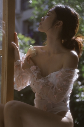 [YITUYU]艺图语 2025.08.21 窗边心事 六六 [15P-57MB]