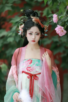 [YITUYU]艺图语 2025.04.26 锦鲤 千玥 [13P-161MB]