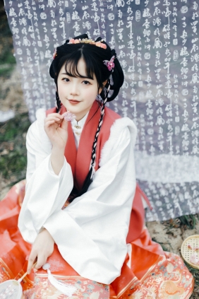 [YITUYU]艺图语 2025.05.09 赏春 七七_ry [18P-268MB]