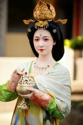 [YITUYU]艺图语 2025.08.14 唐复原唐三彩 鱼肥 [19P-281MB]