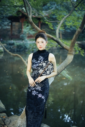 [YITUYU]艺图语 2025.09.05 虎跑公园的夏日 2ii [48P-604MB]