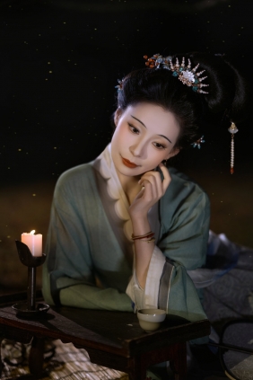 [YITUYU]艺图语 2025.09.02 待月西厢下，疑是故人来 弥璎呀 [13P-123MB]