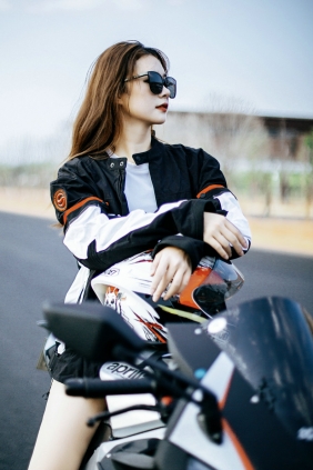 [YITUYU]艺图语 2025.07.25 机车女孩 云哥 [22P-197MB]