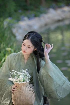 [YITUYU]艺图语 2025.04.07 只道春暮 娟娟 [35P-563MB]