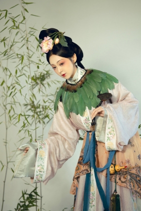 [YITUYU]艺图语 2025.07.04 麻姑献寿 煜月是兔兔 [13P-256MB]