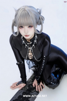 动漫博主柒柒要乖哦 - 黑靡烟旗袍 [108P2V-1.87GB]