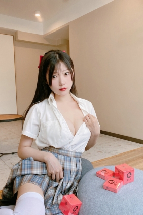 香草喵露露写真 - 大象 JK格子裙 [30P-96MB]