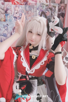 萌妹子习呆呆 - 火花 [15P5V-132MB]