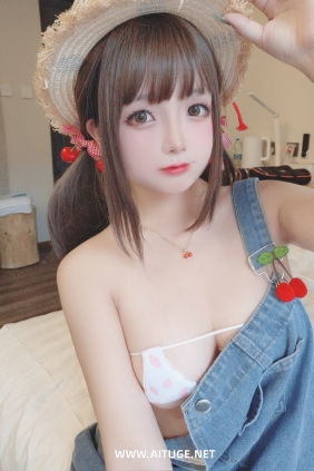Cosplay日奈娇 - 热带风情 [44P-76MB]