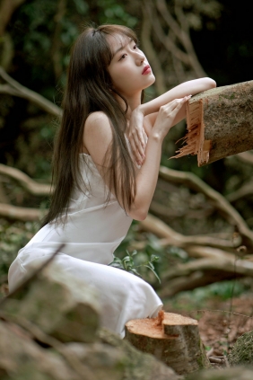 [YITUYU]艺图语 2025.08.08 荔枝树间的白裙诗 KK [20P-375MB]