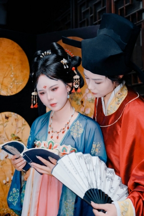 [YITUYU]艺图语 2025.09.26 我的公子又在何方～ [13P-231MB]