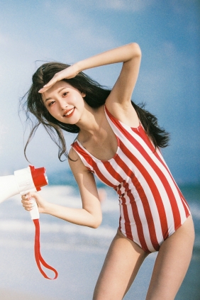 [YITUYU]艺图语 2025.09.04 夏日海边 安安崽An [15P-57MB]