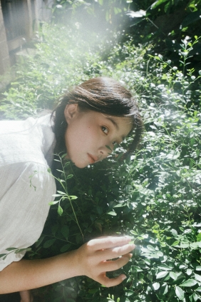 [YITUYU]艺图语 2025.09.10 人们为何总是为绿色着迷 [9P-129MB]