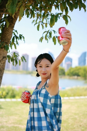 [YITUYU]艺图语 2025.09.18 蓝格子沙滩 小u [25P-224MB]