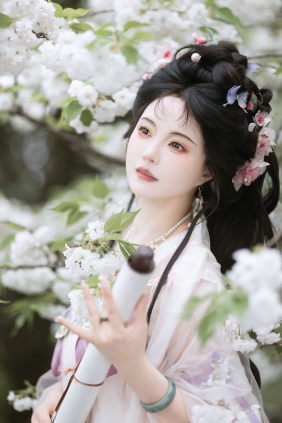 [YITUYU]艺图语 2025.06.27 樱花似雪 璐璐haley [43P-335MB]