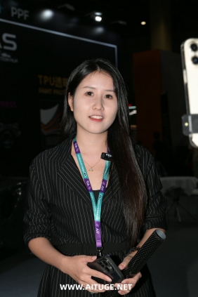 精选街拍视频 No.9749 气质美女主播 [70P-1.45GB]