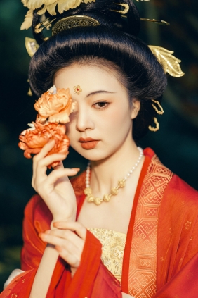 [YITUYU]艺图语 2025.05.03 面若桃李 泱泱 [29P-954MB]