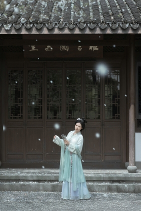 [YITUYU]艺图语 2025.06.18 庭前雪 穆晏秋 [21P-203MB]