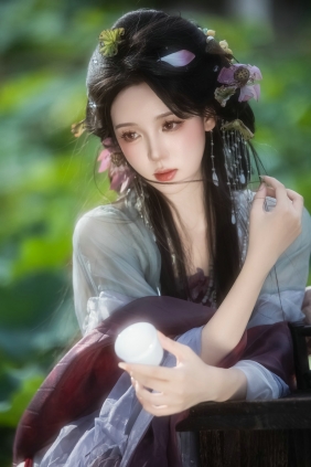 [YITUYU]艺图语 2025.09.16 荷 雪莹xy [13P-45MB]