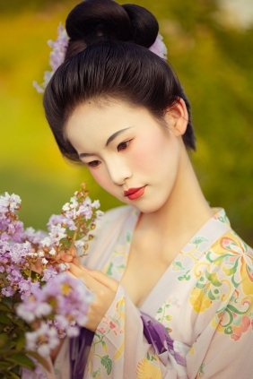 [YITUYU]艺图语 2025.09.28 中晚唐 照花前后镜，花面交相映 [25P-304MB]