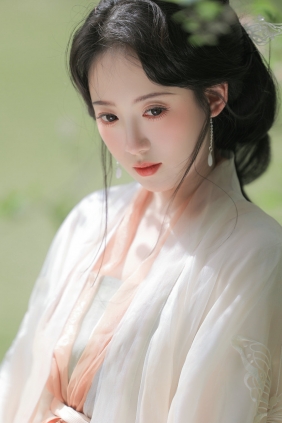 [YITUYU]艺图语 2025.05.02 春之樱 铁铁 [18P-192MB]