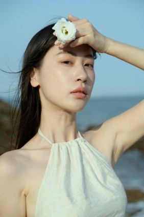 [YITUYU]艺图语 2025.08.09 自由是海的语言 依依 [29P-226MB]