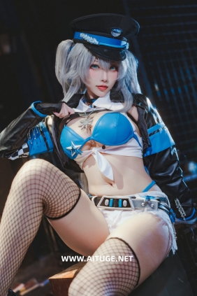 宫本桜 - 交错战线 刃齿女警 [22P-392MB]