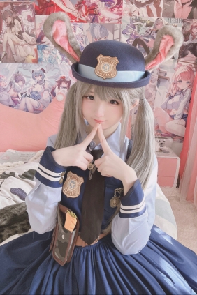 萌妹子习呆呆 - ウサギ警官 [16P1V-47MB]