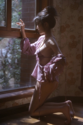 [YITUYU]艺图语 2025.08.12 偏爱紫色 Lemon H [13P-42MB]