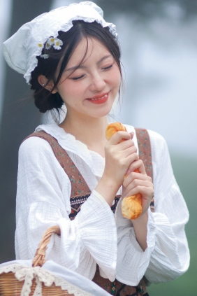 [YITUYU]艺图语 2025.06.17 迷雾森林的牧羊少女 鹿离 [13P-220MB]