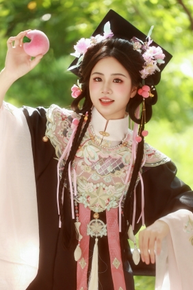 [YITUYU]艺图语 2025.08.10 毕业啦 小杜同学 [21P-361MB]