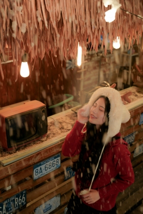 [YITUYU]艺图语 2025.09.25 夜景人像拍照 阿咩 [13P-105MB]