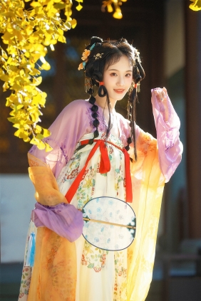 [YITUYU]艺图语 2025.08.04 最是橙黄橘绿时 方莛玉 [17P-308MB]