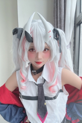 PoppaChan - Nakiri Ayame [19P-198MB]