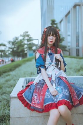 清纯少女五更百鬼 - 梨园春秋 [5P-61MB]