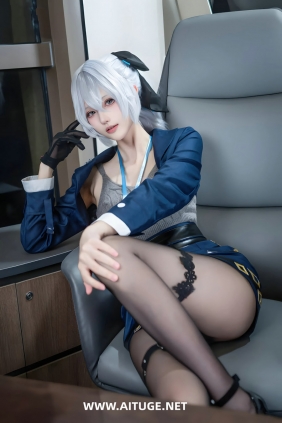 花兮_honoka - 崩坏 星穹铁道 布洛妮娅 大鸭鸭 [10P-44MB]