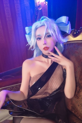 亚马逊鲶鱼 - PA15 香槟怪盗 [32P2V-144MB]