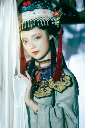 [YITUYU]艺图语 2025.06.22 牡丹亭 七霓巳猫- [28P-520MB]