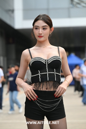 精选街拍视频 No.9592 复古风黑色魅力 [158P-2.83GB]