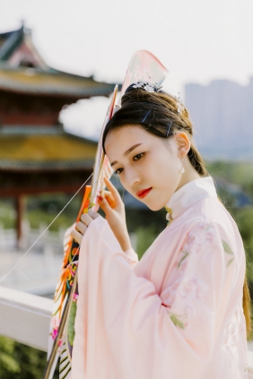 [YITUYU]艺图语 2025.07.20 纸鸢 微风 [18P-150MB]