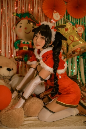 大眼萌妹黑猫猫OvO - 大潮圣诞 [16P-415MB]