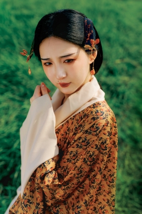 [YITUYU]艺图语 2025.04.09 追日 小叶ye [19P-597MB]